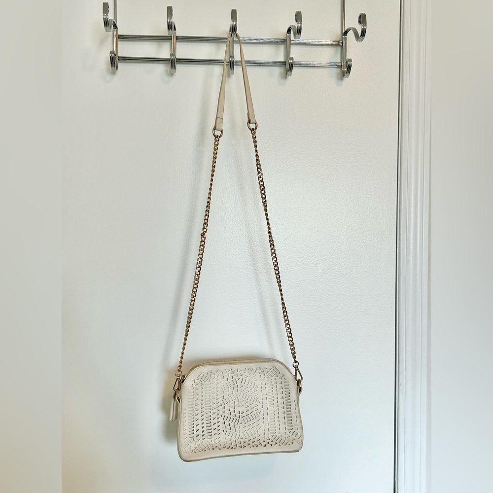 MADISON WEST | Elegant Cream Crossbody Bag - Picture 9 of 10